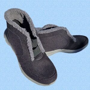 Rykä Black/Gray Hiking Booties with Elastic Closure - 9.5